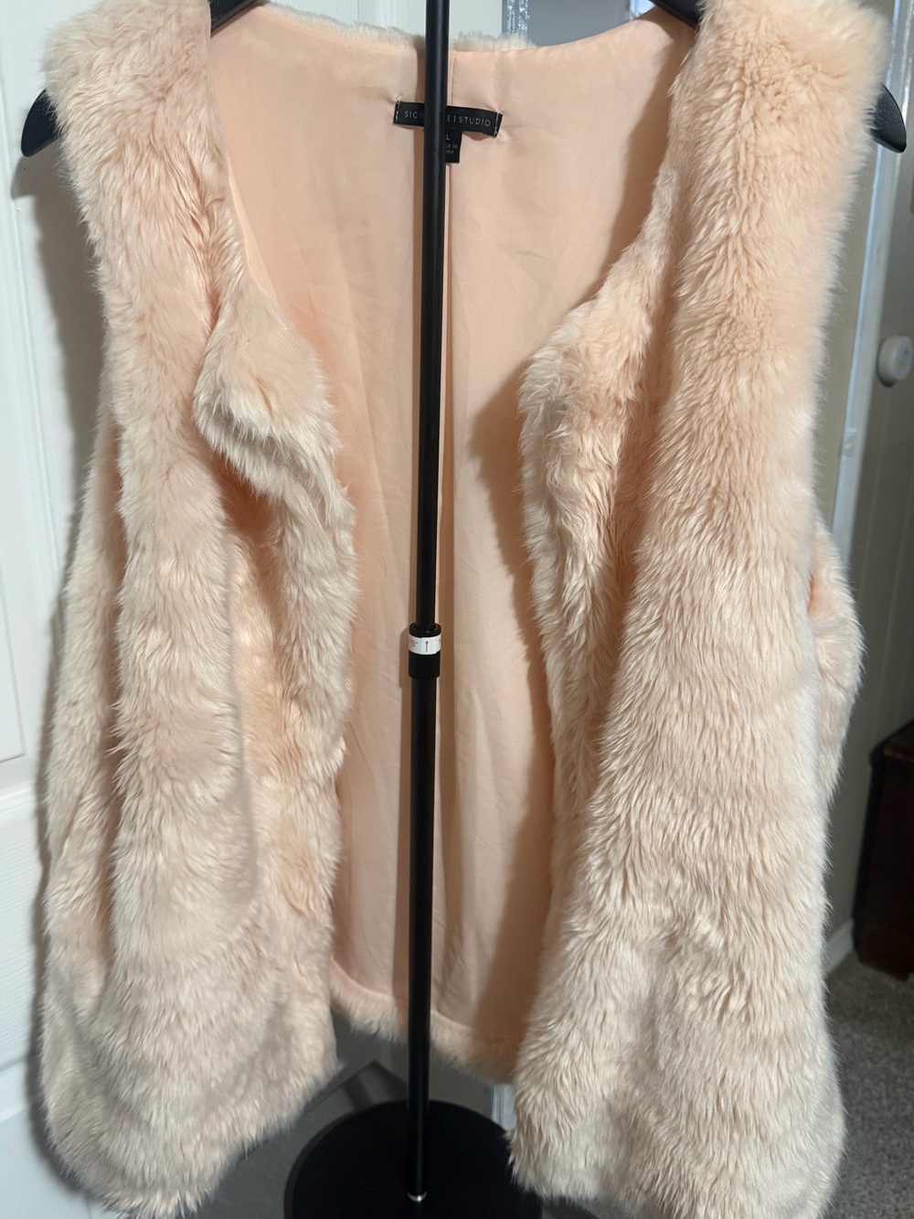 Signature Studio Blush Teddy Faux Fur Vest